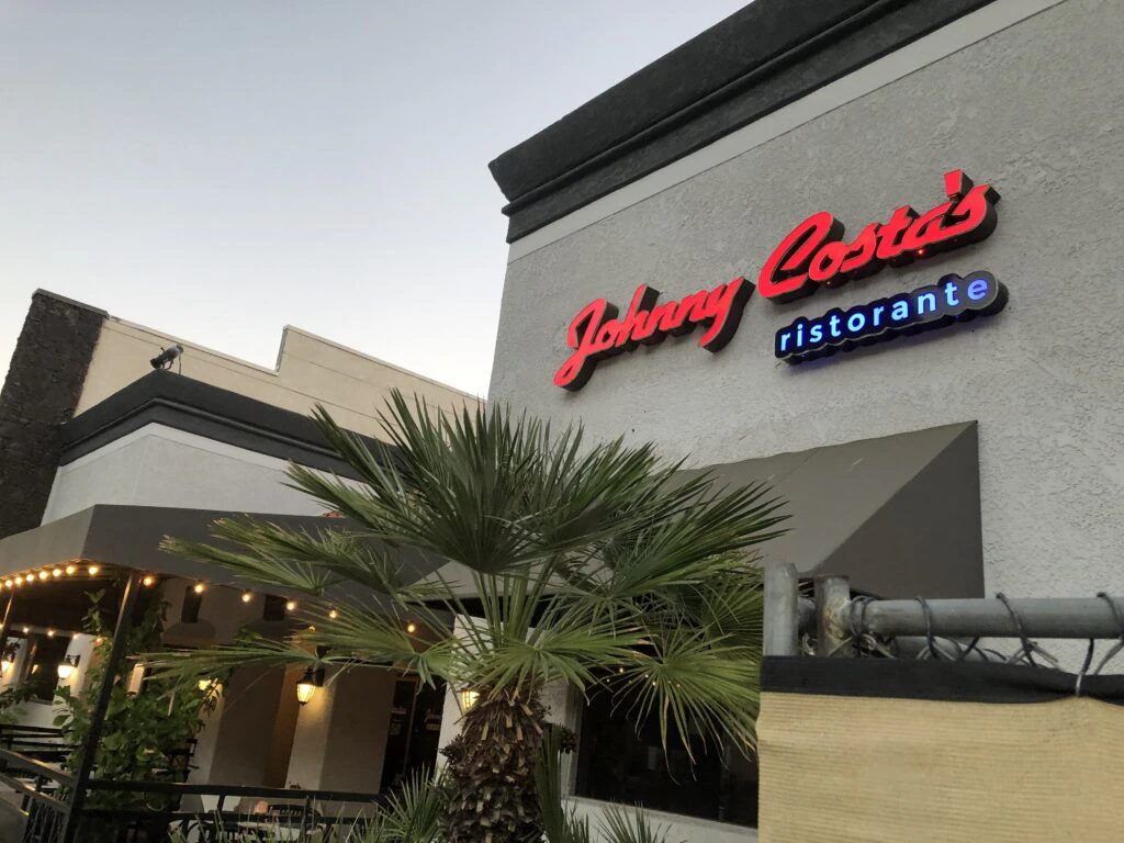 johnny-costa-s-ristorante-001