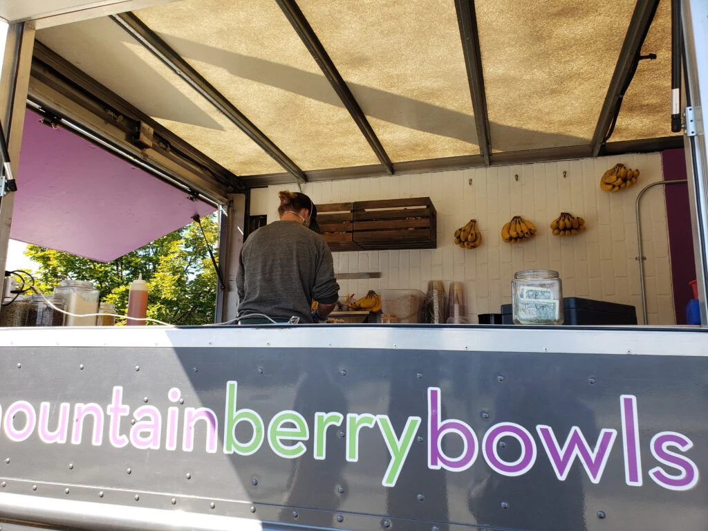 mountain-berry-bowls-001