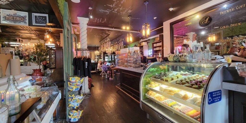 ann-s-florist-and-coffee-bar-003