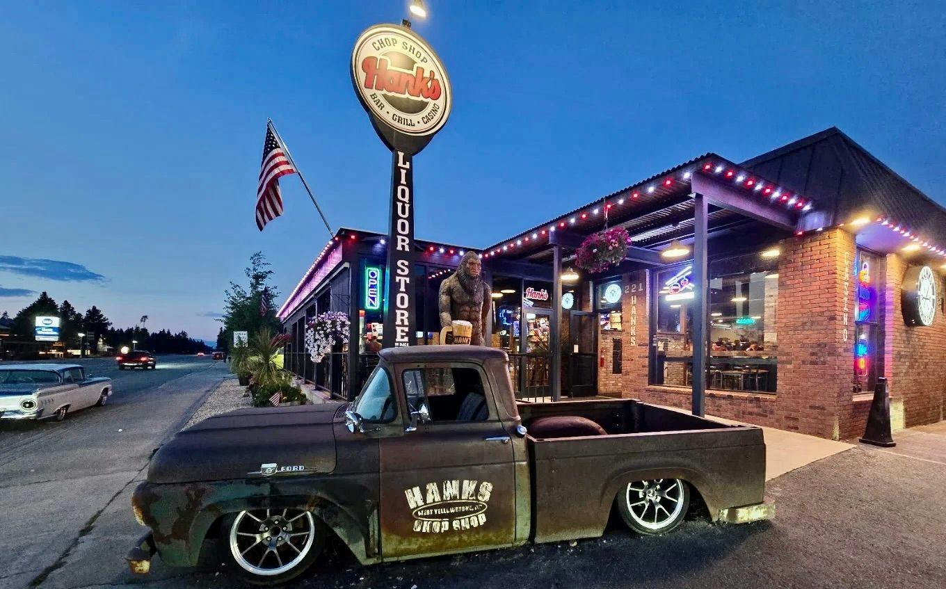 Hanks Chop Shop