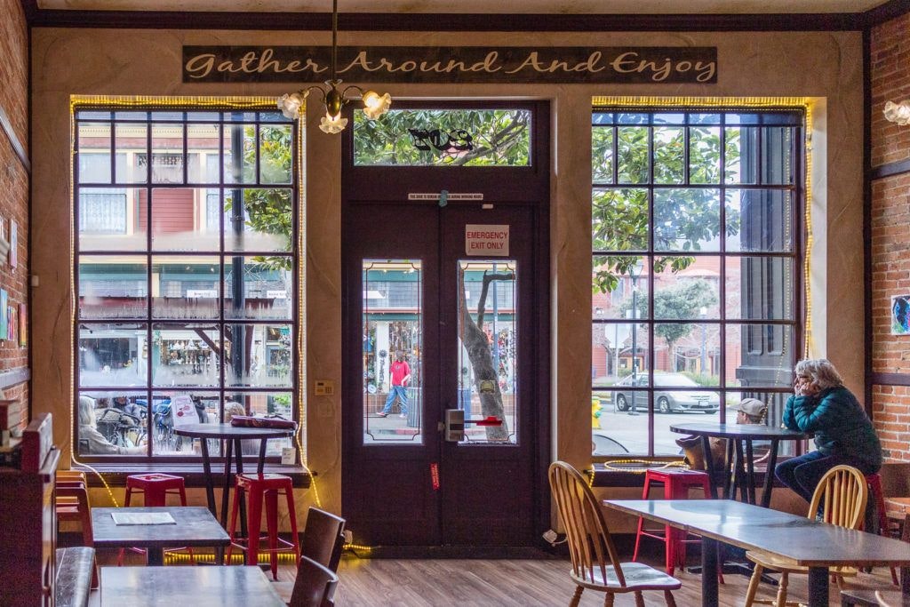 old-town-coffee-and-chocolates-005