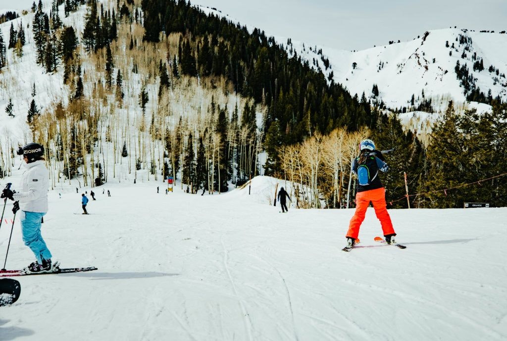 skiing-and-snowboarding-011