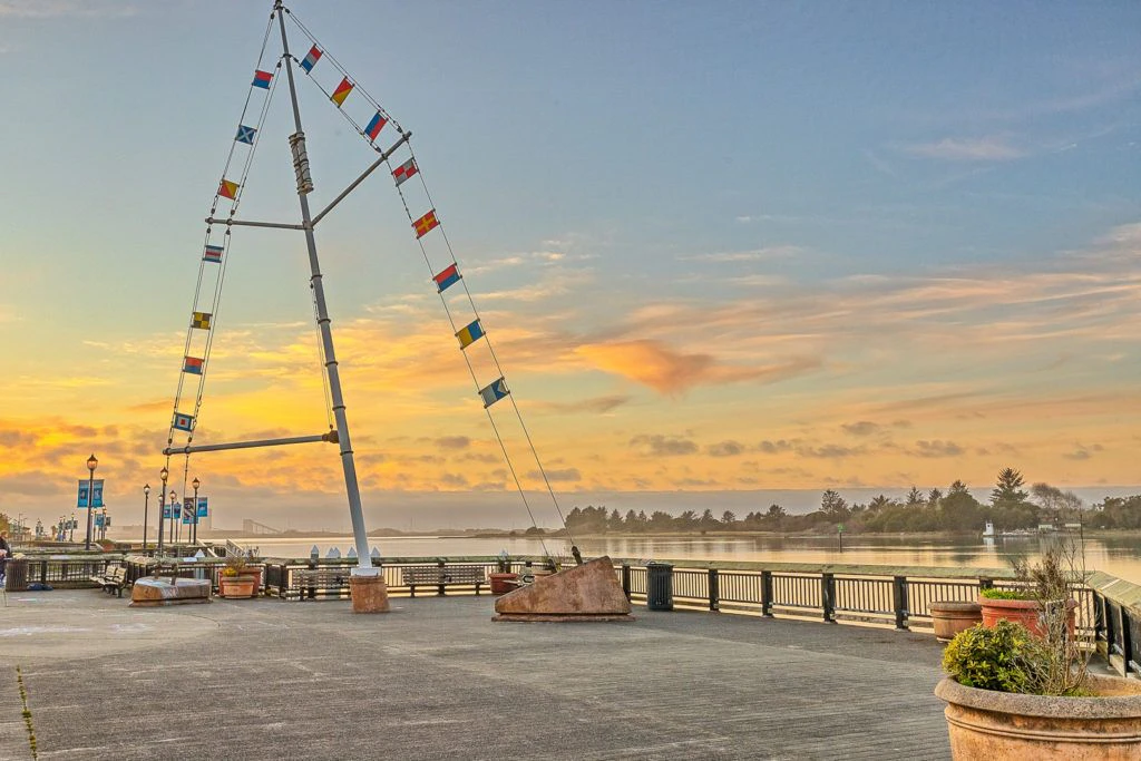 eureka-waterfront-and-old-town-002