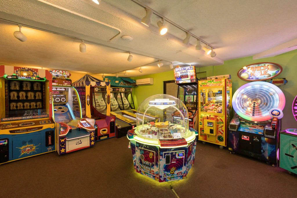 fun-n-games-arcade-003