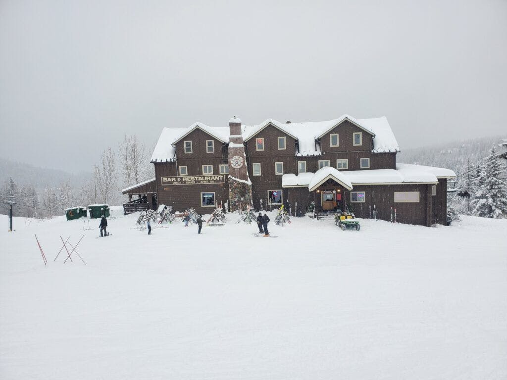 Hellroaring Saloon & Eatery