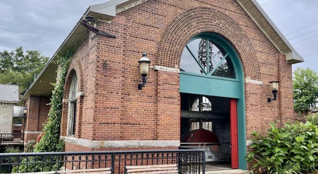 columbia-canal-and-riverfront-park-002