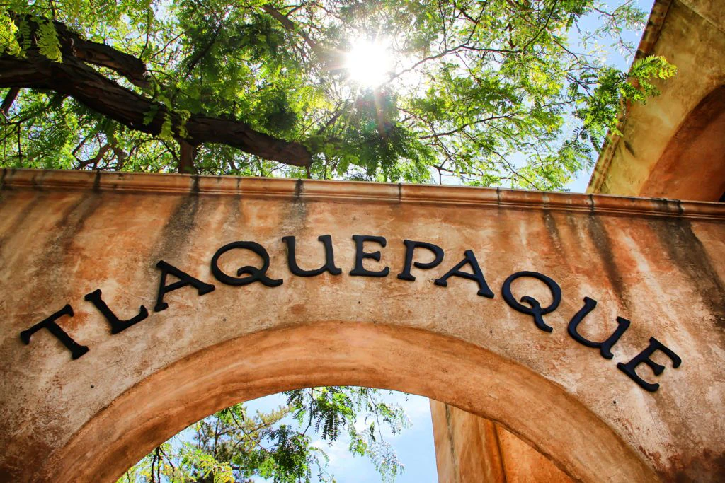 tlaquepaque-arts-and-shopping-village-002