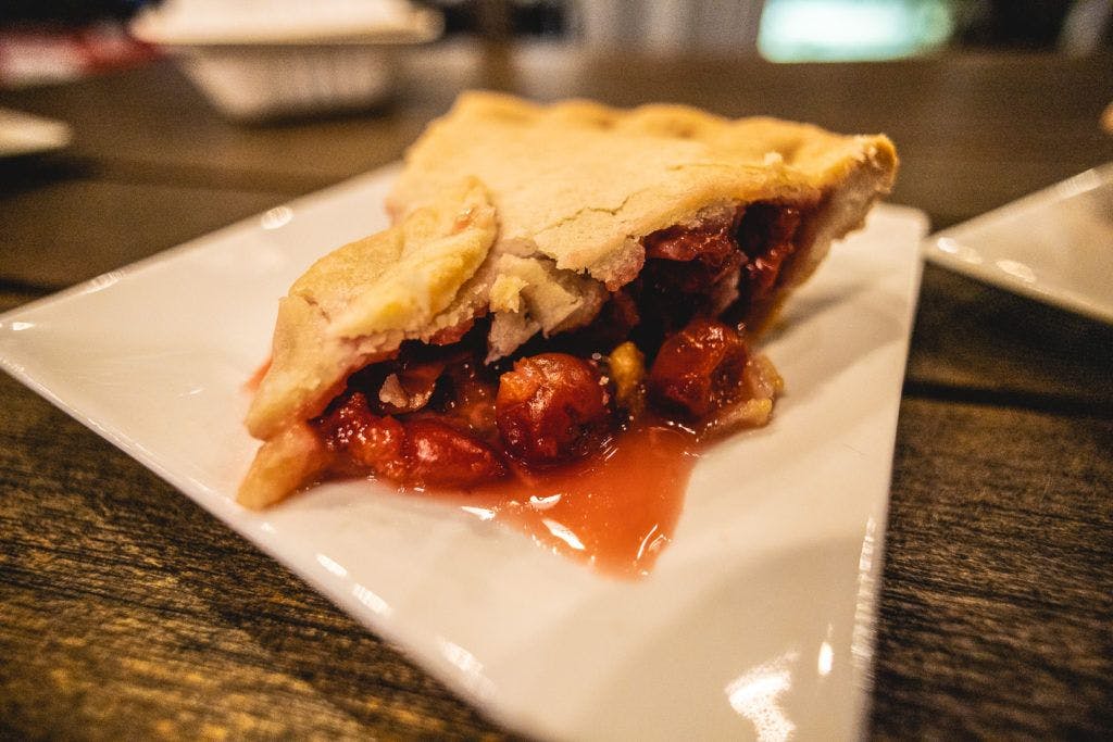slice-of-humboldt-pie-and-local-cider-bar-002