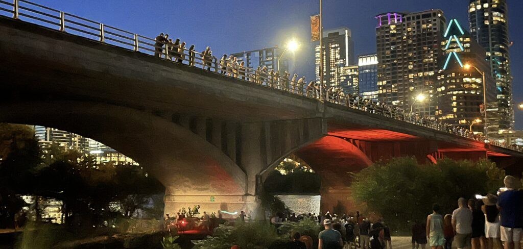 austin-bats-at-south-congress-bridge-004