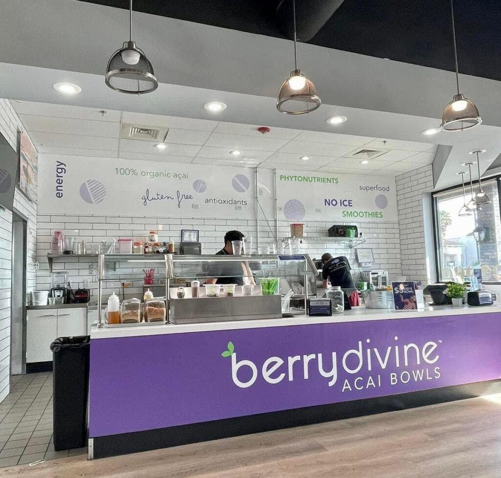 berry-divine-acai-bowls-002