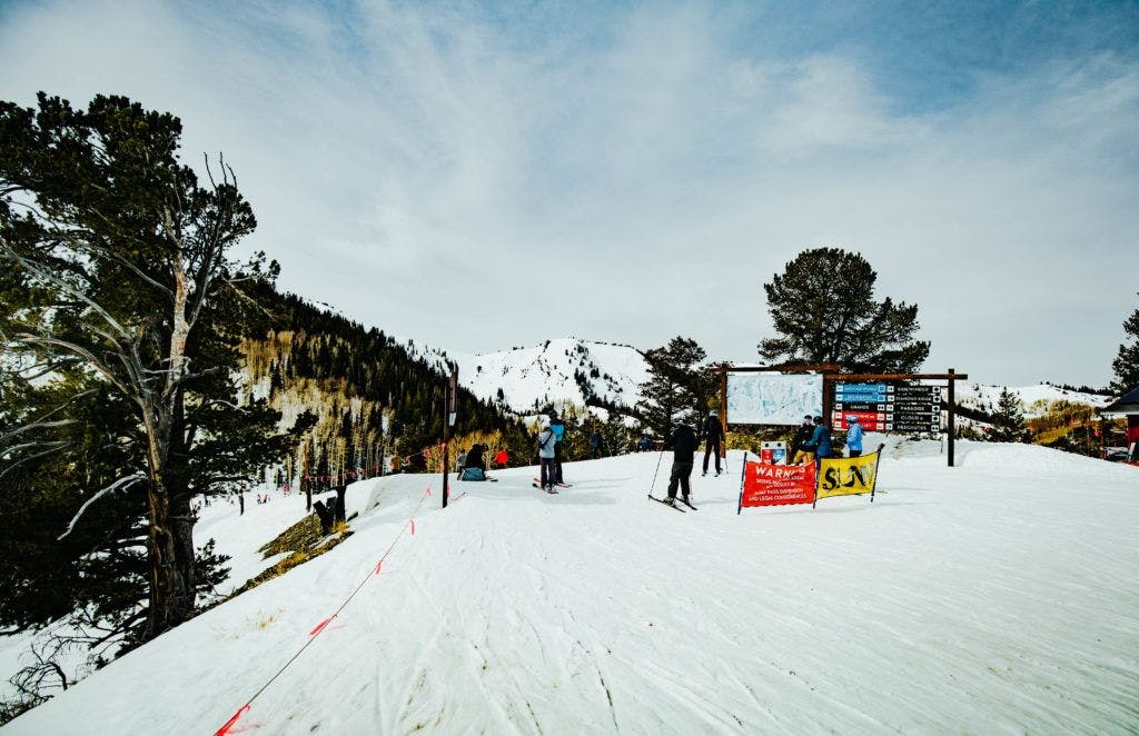 skiing-and-snowboarding-010