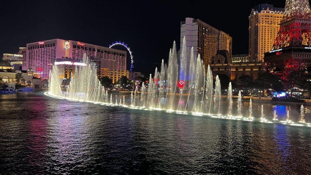 bellagio-fountain-002