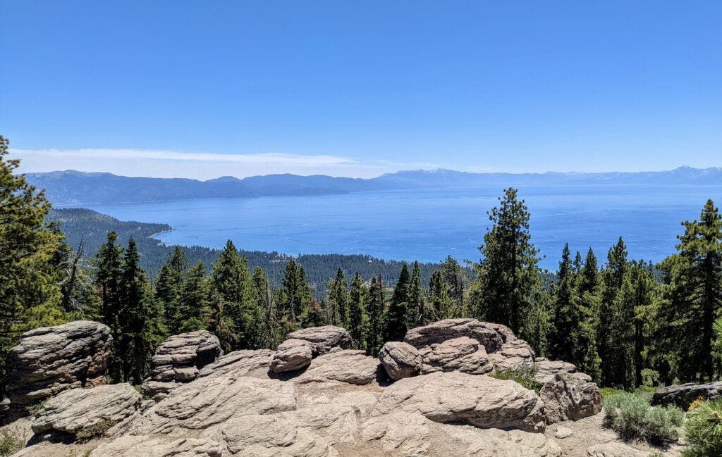brockway-summit-tahoe-rim-trail-trailhead-004