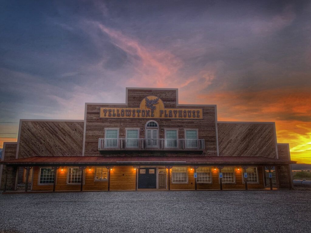 yellowstone-playhouse-at-island-park-001