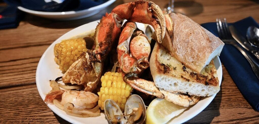 the-wayfarer-restaurant-and-lounge-004