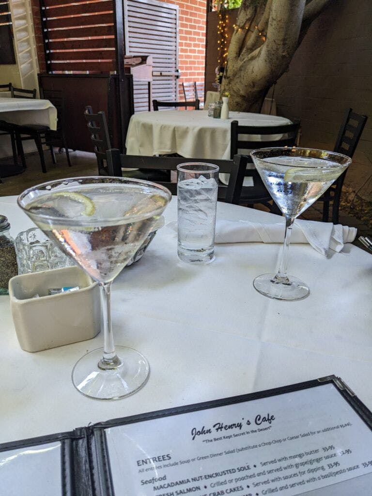 john-henry-s-cafe-003