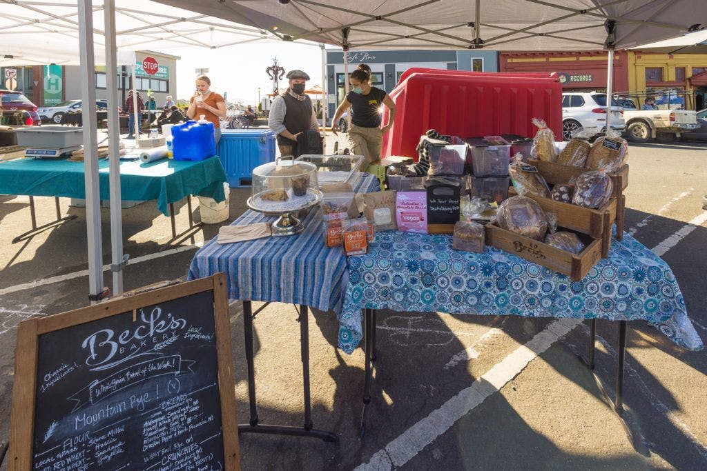 arcata-plaza-farmer-s-market-013