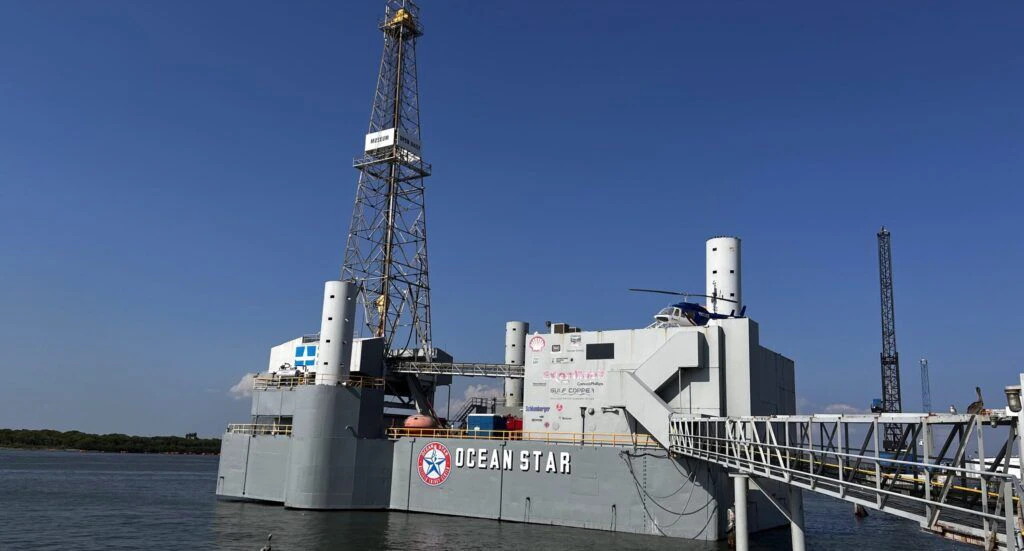 ocean-star-offshore-drilling-rig-and-museum-001