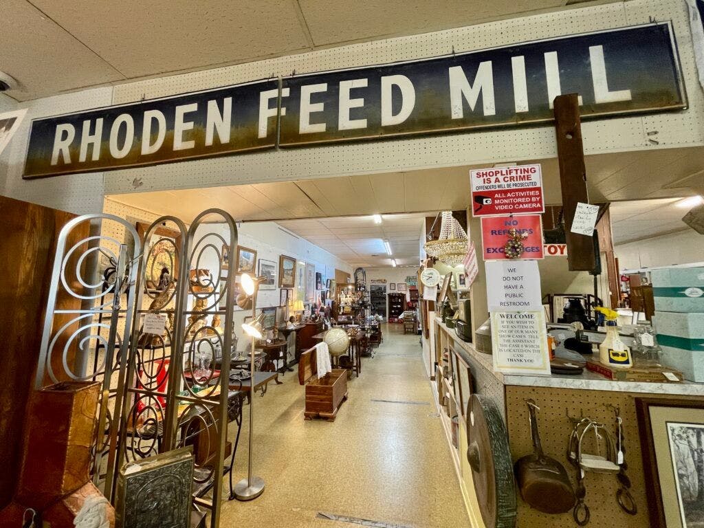 burnet-antique-mall-006