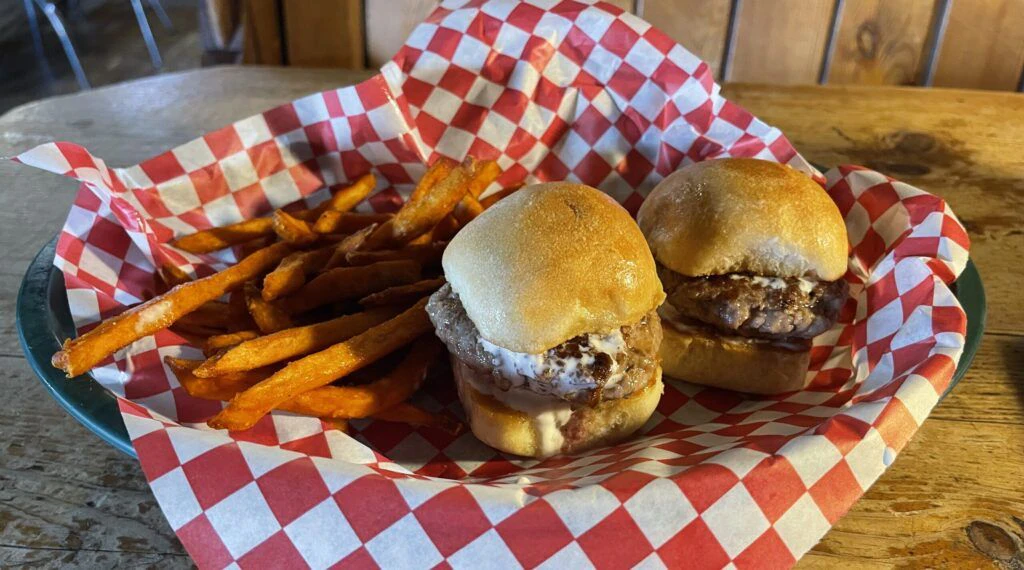 lost-maples-cafe-002