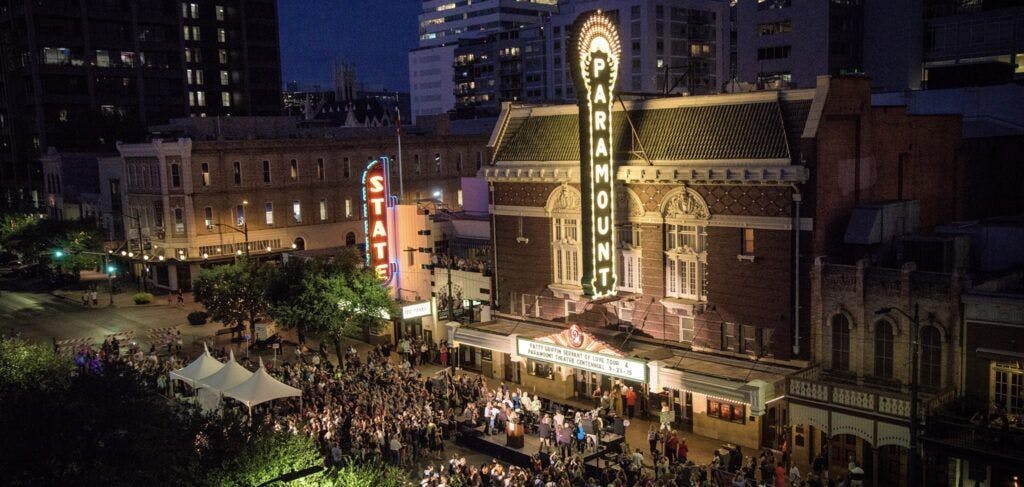 the-paramount-theatre-001