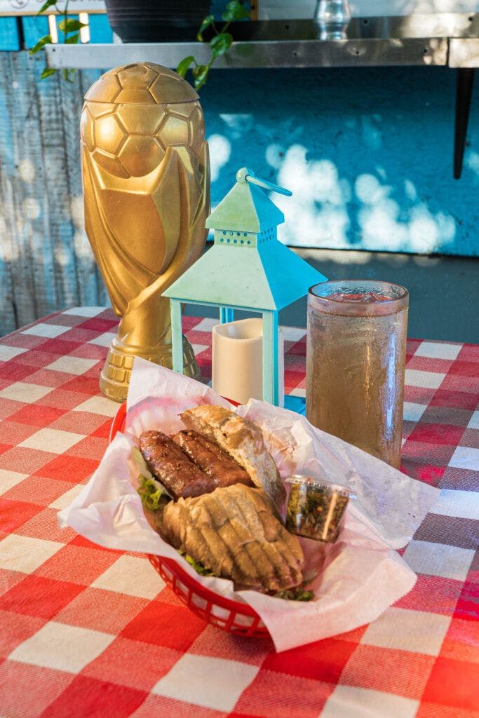 la-argentina-empanadas-y-mas-012