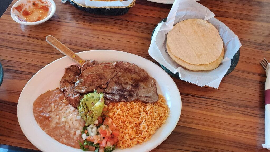 laguna-grill-restaurant-003