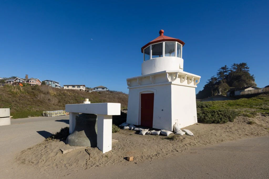 trinidad-memorial-and-lighthouse-002