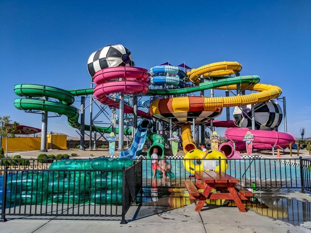 cowabunga-bay-water-park-004