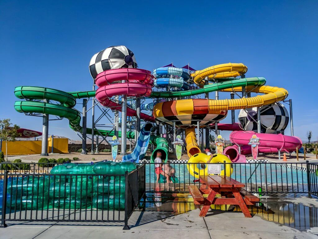 cowabunga-bay-water-park-004