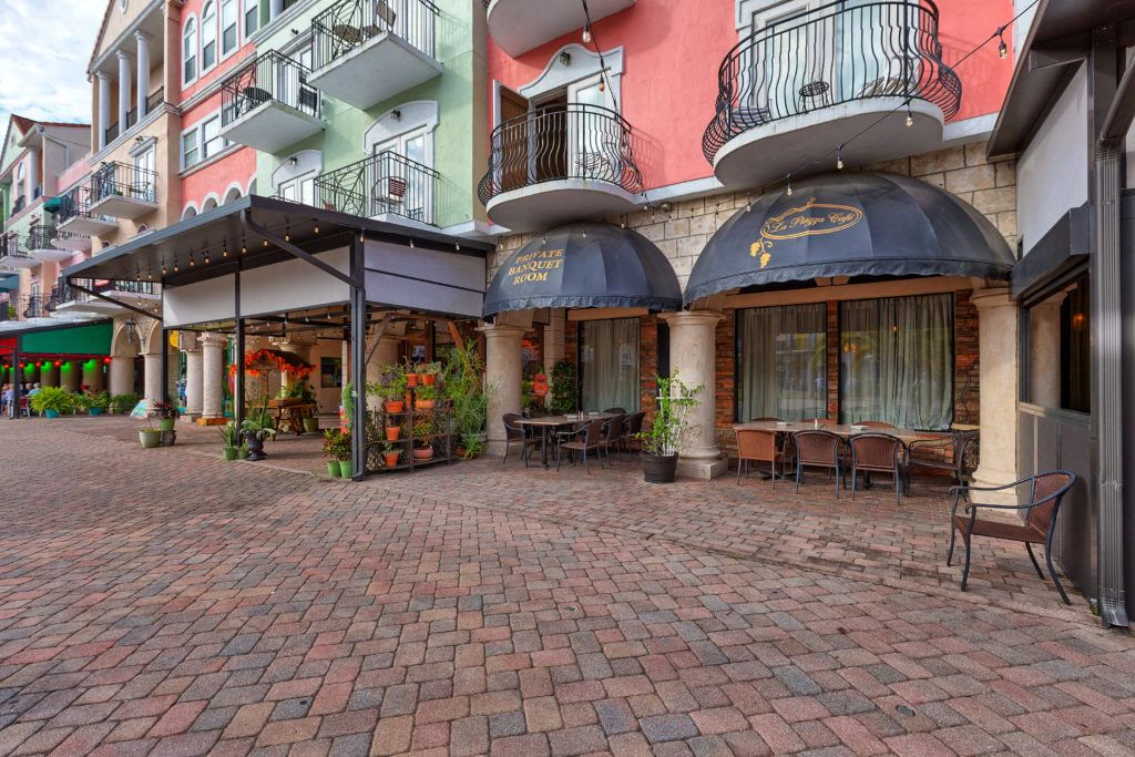 day-trip-to-european-village-008