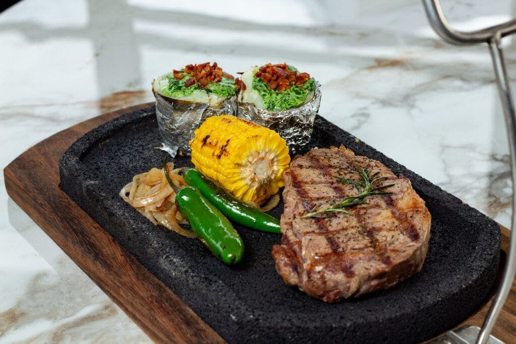 la-joya-bistro-bar-025