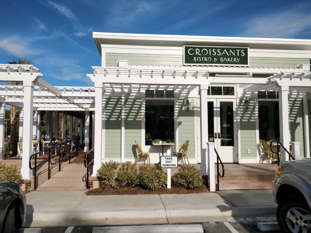 croissants-bistro-and-bakery-001