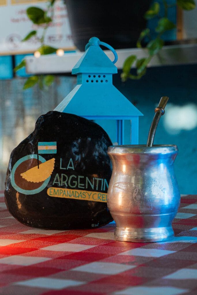 la-argentina-empanadas-y-mas-018