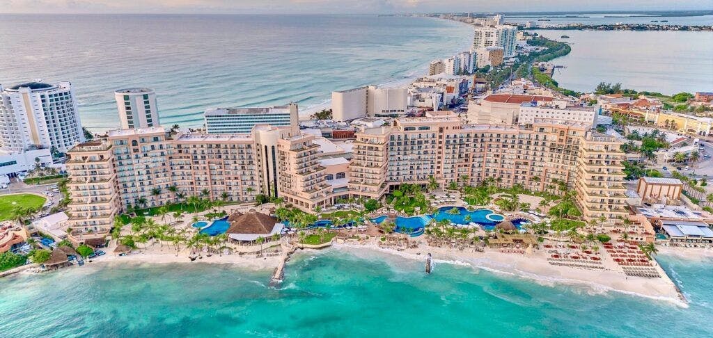 boulevard-kukulcan-002