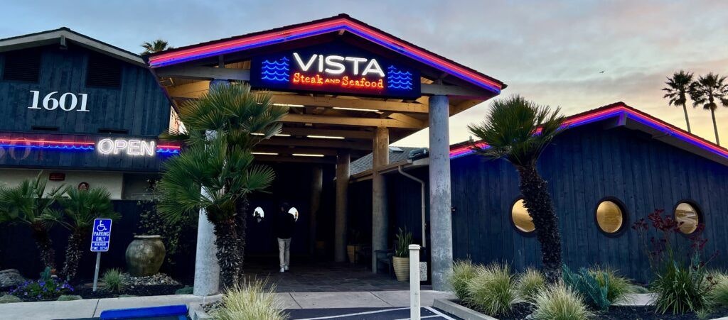 vista-steak-and-seafood-001