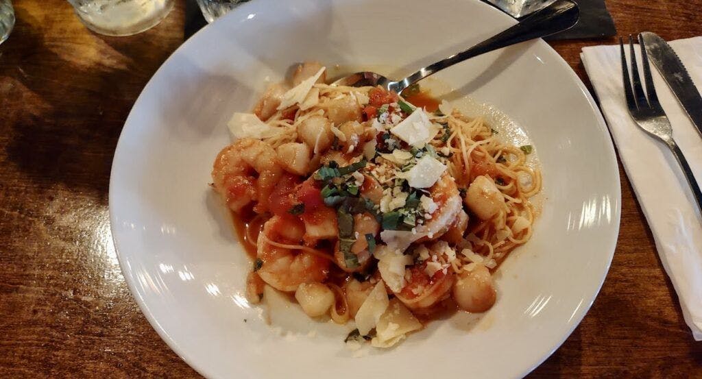 table-9-seafood-restaurant-004