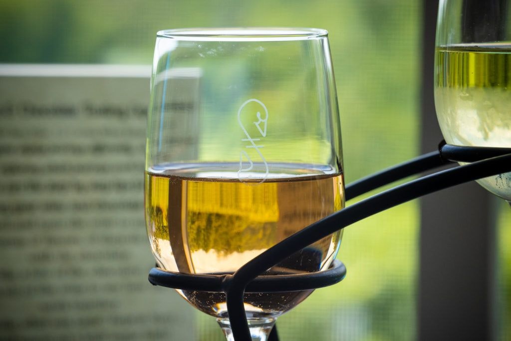 fables-and-feathers-winery-003