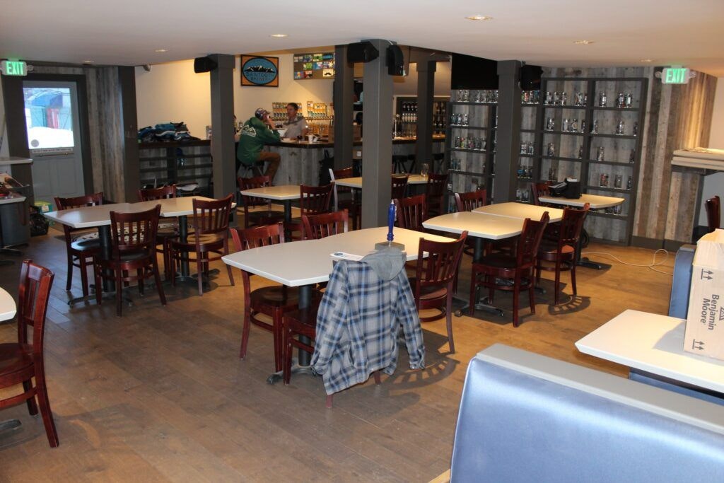 sawtooth-brewery-public-house-002