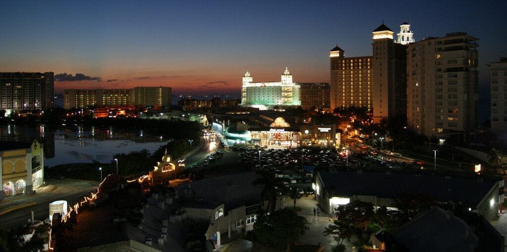 boulevard-kukulcan-004