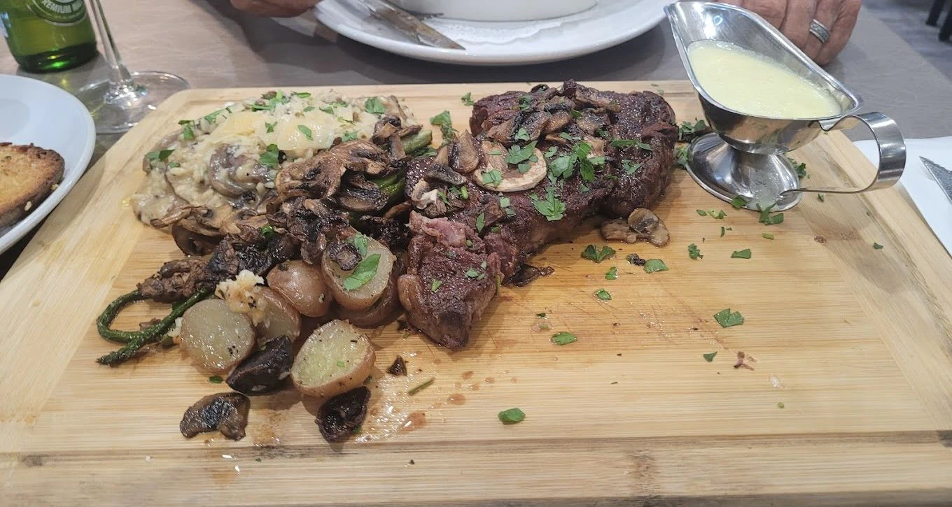 Fratello’s Ristorante & Pizzeria 2.jpeg