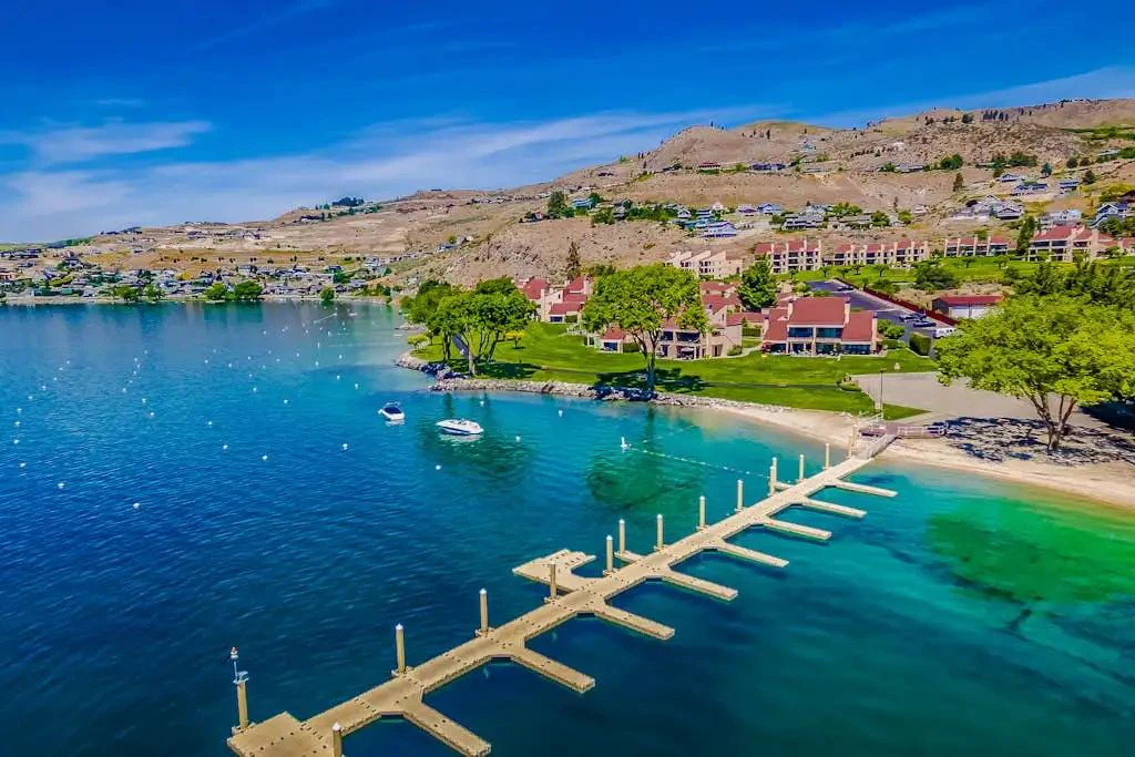 LakeChelanShores2.webp