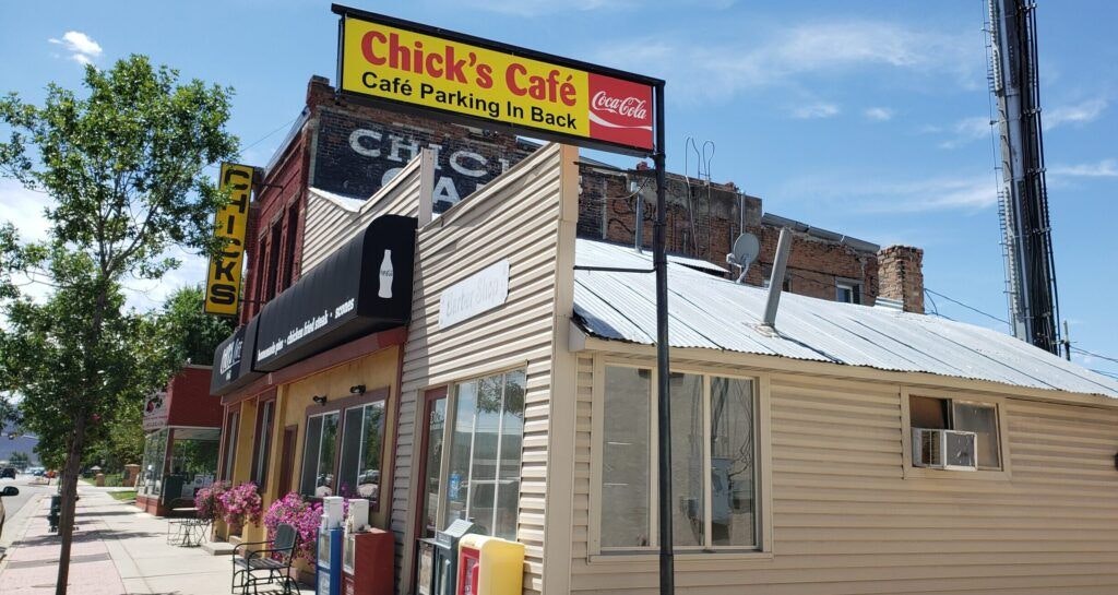 chick-s-cafe-001