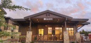 the-parlor-at-mack-s-inn-002