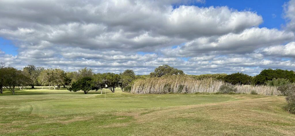 utopia-golf-course-001