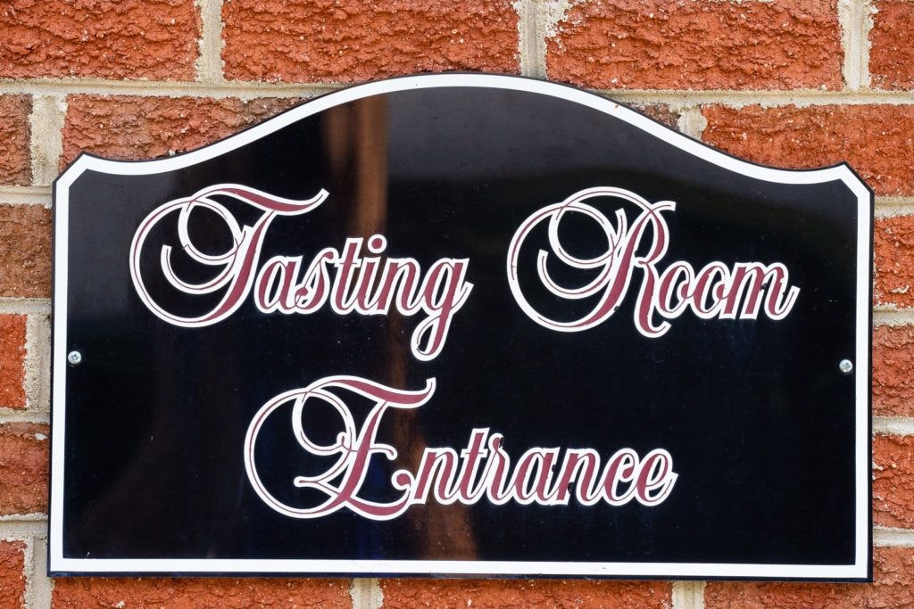 fables-and-feathers-winery-058