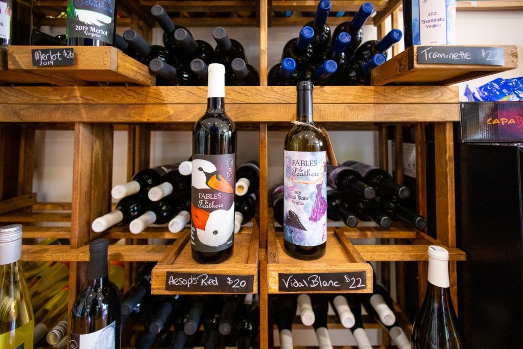 fables-and-feathers-winery-048