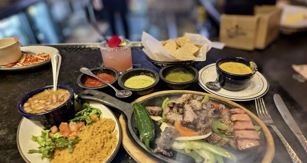 maria-bonita-mexican-restaurant-004