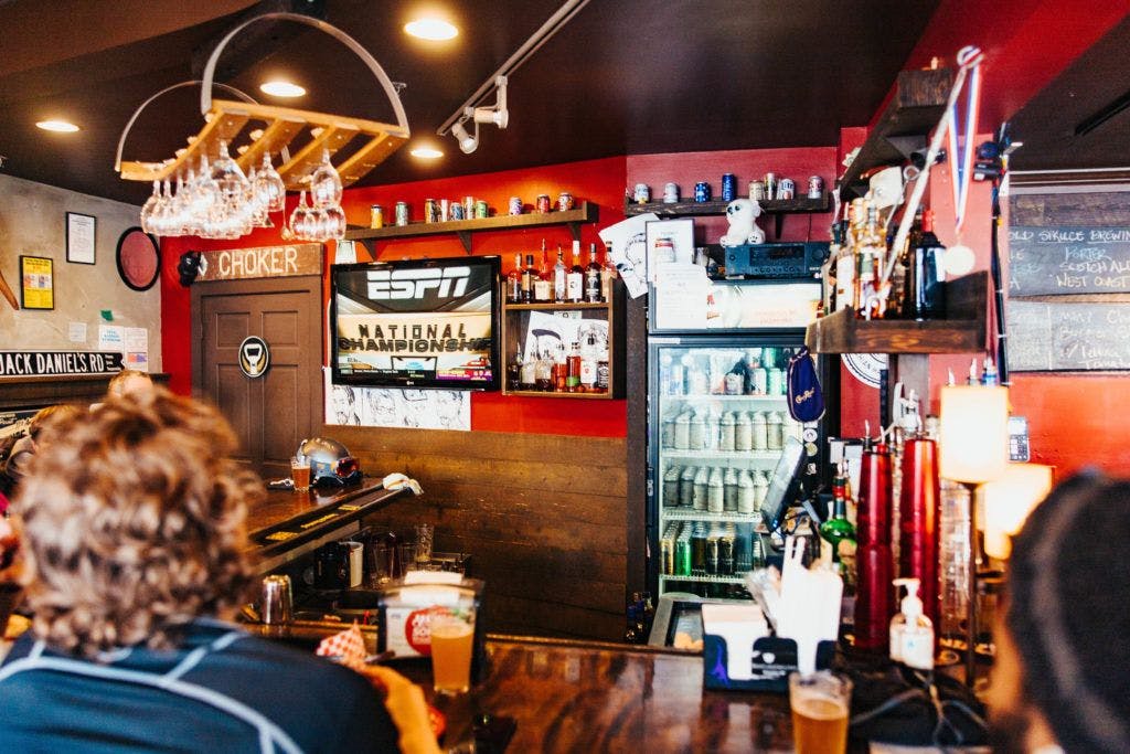 old-spruce-tavern-005