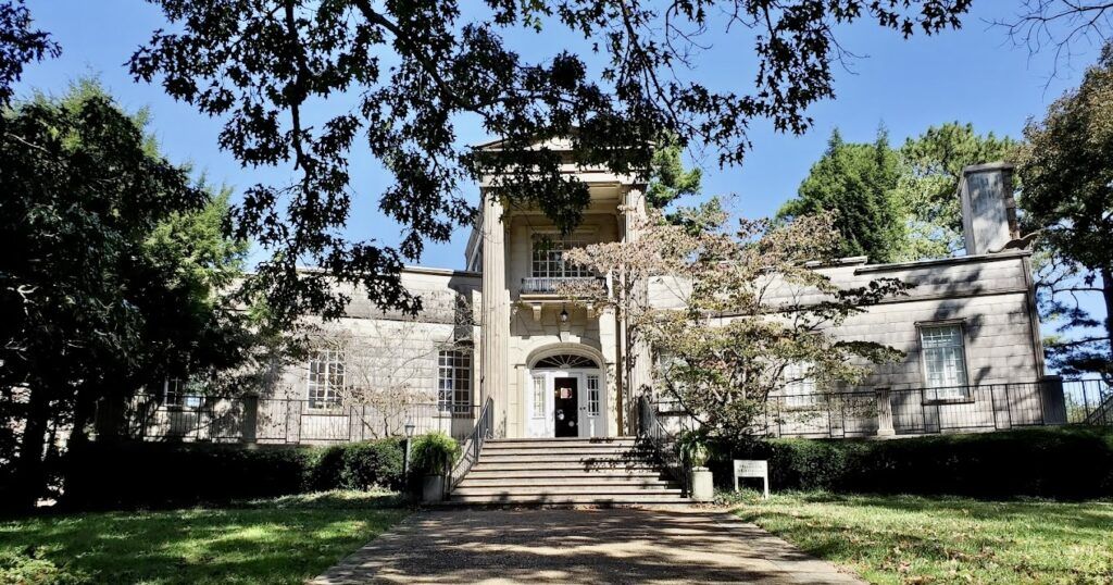 Burritt on the Mountain